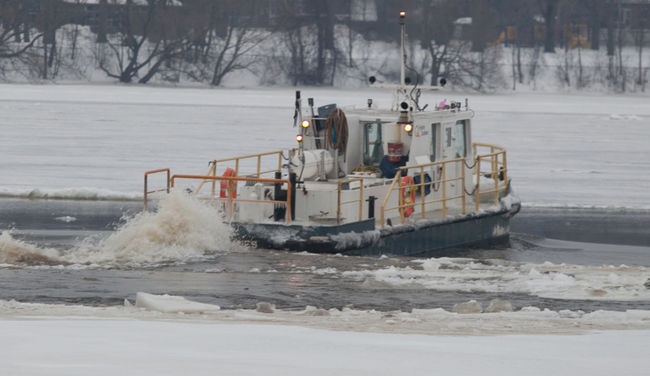 Présence de frasil autour de l'île Jésus - L'Écho de Laval