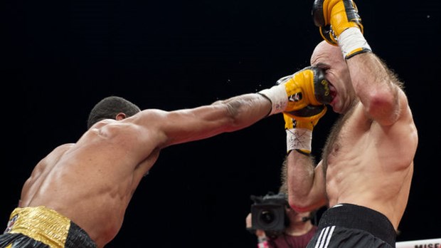 Jean Pascal blessé mais vainqueur