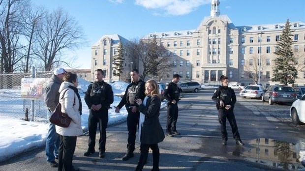 Une arme est retrouvée à l'école Mont-de-La Salle