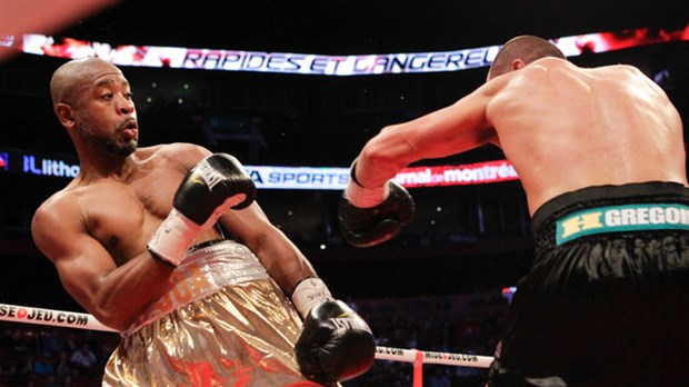 Joachim Alcine grimpera dans le ring au Centre Bell