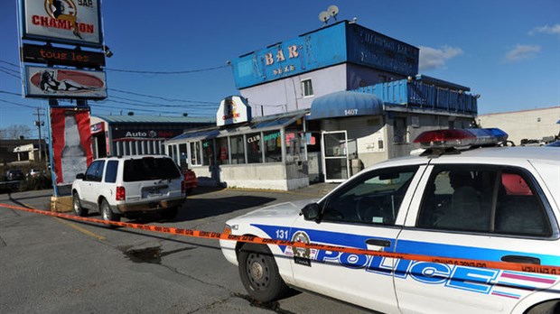 Coups de feu dans le stationnement d'un bar de danseuses de Laval