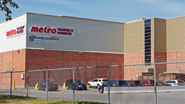 Metro concentre ses activités de distribution à Laval