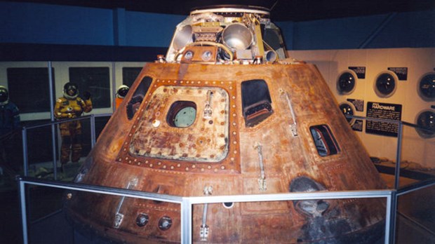 La capsule Apollo 15 bloquée par l’impasse budgétaire