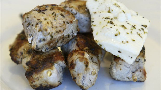 Rappel de souvlakis de poulet mariné à la sauce continentale