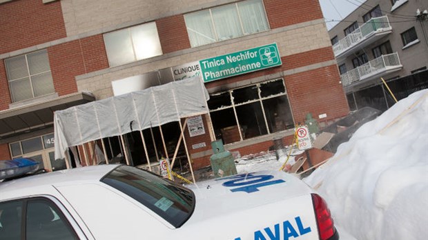 Une pharmacie visée par un incendie criminel?