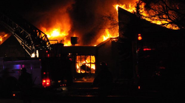 Une résidence pour personnes âgées est la proie des flammes