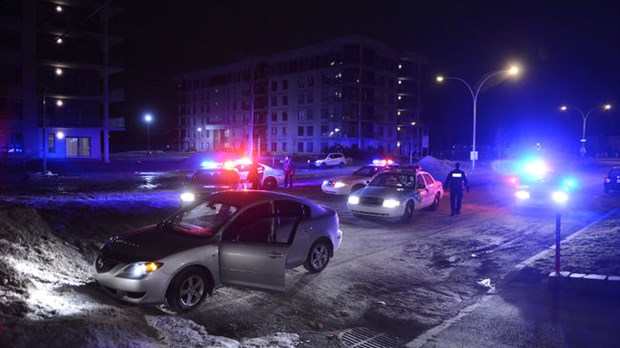 Il roule à sens inverse sur le boulevard Saint-Martin à Laval