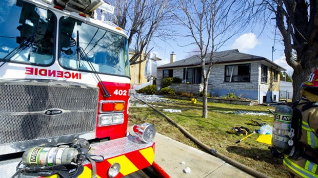 Le feu endommage une résidence de Chomedey