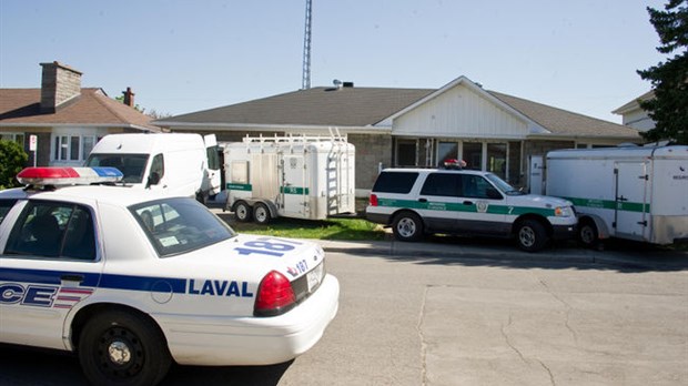 Laval : Une intervention de routine mène les pompiers à une serre hydroponique