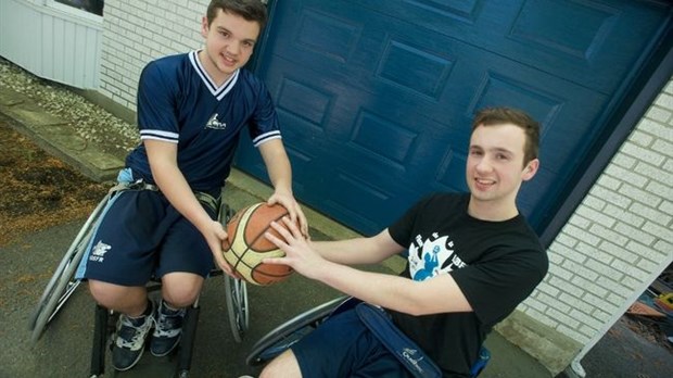 Courir vers le basketball… en fauteuil roulant