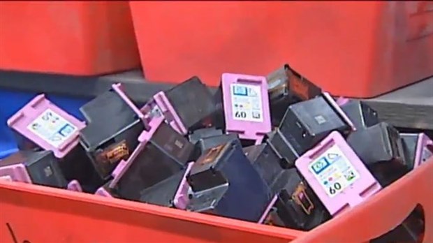 Des fraudeurs subtilisent des cartouches d'encre vides