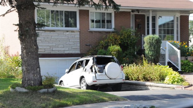 Voiture incendiée à Chomedey: un règlement de comptes?