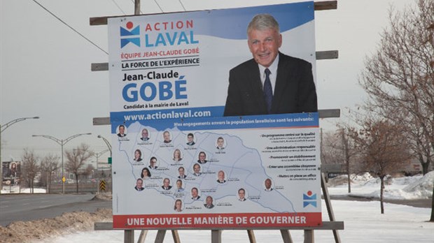 Des pancartes électorales ornent toujours le paysage de la Ville
