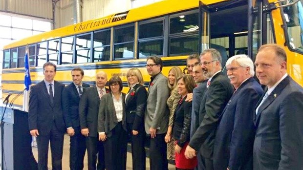 Le premier autobus scolaire électrique à l’essai à Laval