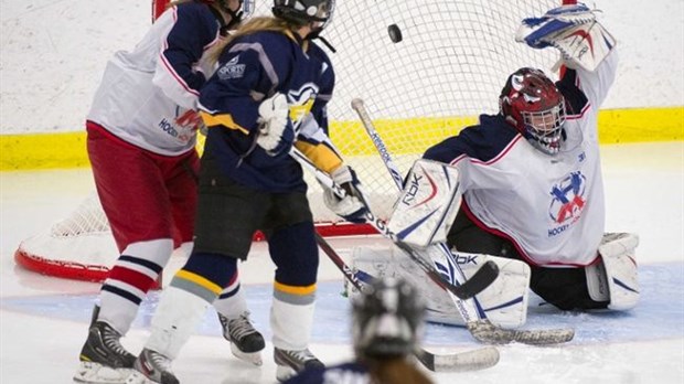 Les joies du hockey extérieur avec la coupe Best Buy
