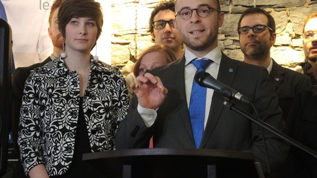 Sol Zanetti va à la rencontre des jeunes électeurs à Montmorency