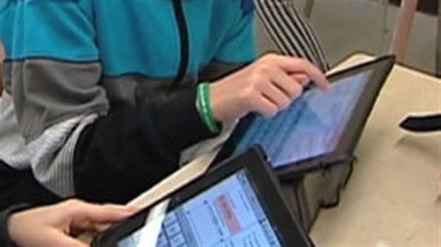 Les garçons plus enclins à intimider en ligne