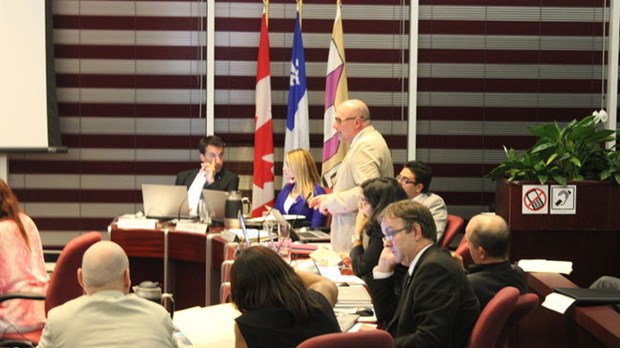 Taxes en plusieurs versements : dépôt de motion rejetée