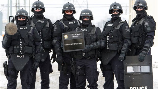 Une photo postée par la police de Laval enflamme les réseaux sociaux