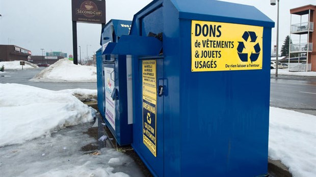 Règlementation sur les boîtes de récupération de vêtements : c’est pour bientôt à Laval