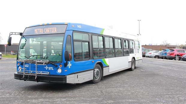 Près de 30 % plus de déplacements en transport collectif le matin pour les Lavallois en cinq ans
