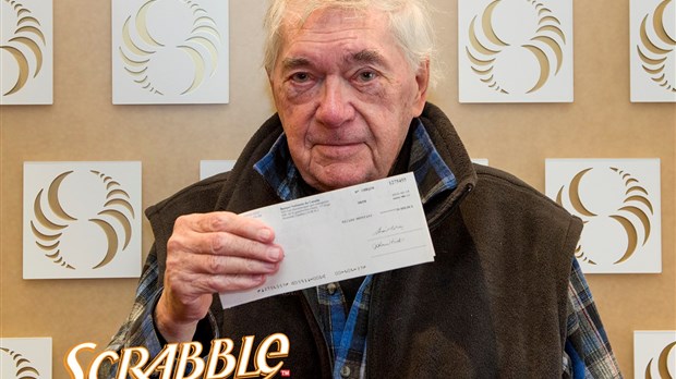 Un Lavallois empoche 30 000$ en grattant un billet de Scrabble