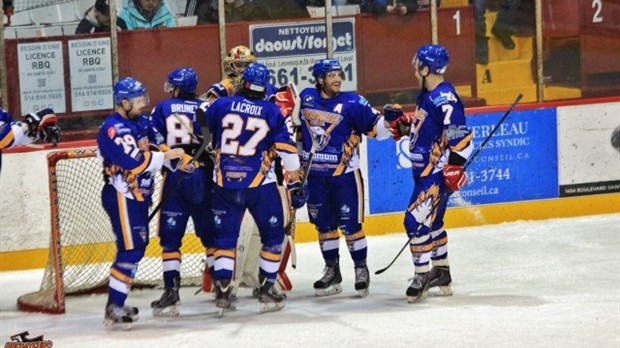 Les Prédateurs terminent la saison avec une victoire