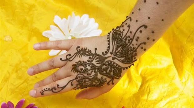 Un atelier sur le henné aura lieu demain à la bibliothèque multiculturelle