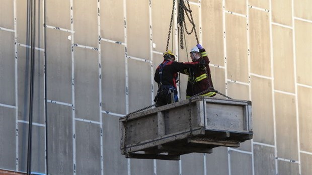 Léger recul des mises en chantier en mars au Québec