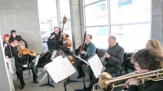 VIDÉO : Concert matinal à la station Montmorency