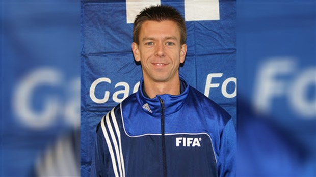 La FIFA ajoute le nom de Richard Gamache à sa liste d'arbitres-assistants