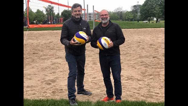 Le premier terrain de volleyball de plage inauguré à Laval