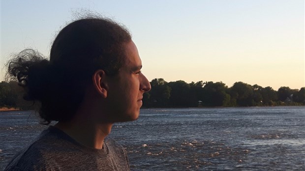 Un étudiant de 21 ans candidat à la mairie de Laval