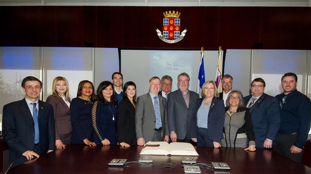 Laval organise une cérémonie civique pour le 70e anniversaire du drapeau du Québec
