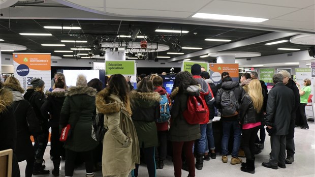 Plus de 1 200 étudiants et parents visitent le Collège Montmorency