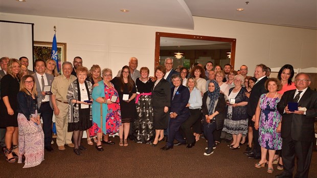 La députée de Fabre remet 10 médailles de l’Assemblée nationale du Québec à des leaders sociaux et économiques