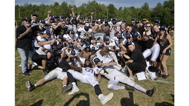 Les Bulldogs de Laval sont couronnés champions de la ligue de football semi-professionnelle du Québec