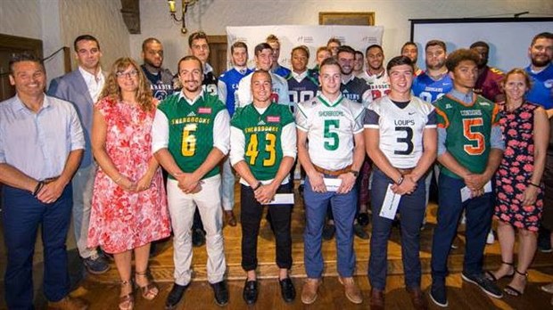 La Fondation de l’athlète d’excellence remet 35 000 $ en bourses à la relève en football  