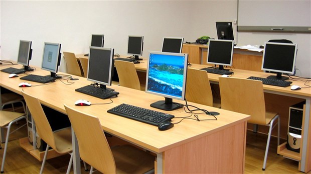 Classes équipées à la fine pointe de la technologie, oui ou non?