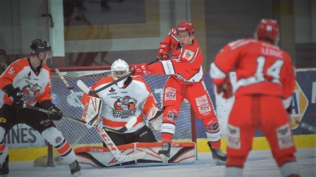 Hockey-sur-glace: les Pétroliers du Nord ont brillé hier face à Thetford Mines