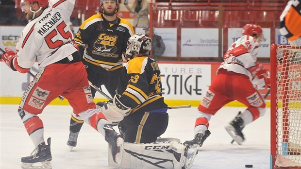 Hockey : les Pétroliers du Nord ont été défaits mais vaillants