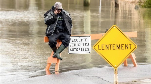 Les équipes travaillent à pied d’œuvre dans les secteurs inondés
