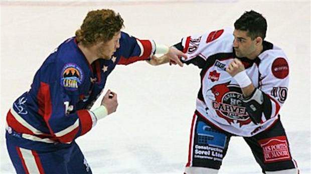 Tyler Howe de retour dans la LNAH!