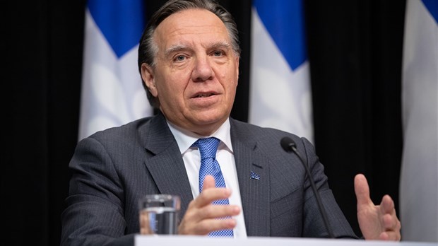 Le contrôle de la pandémie va mieux chez nous qu’ailleurs, dit François Legault