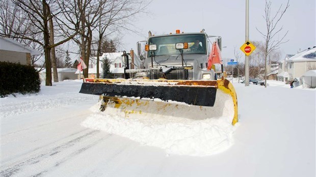 Le chargement de la neige va durer encore quelques jours à Laval