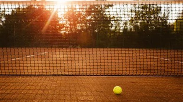 Comité exécutif de Laval: des courts de tennis au réseau routier