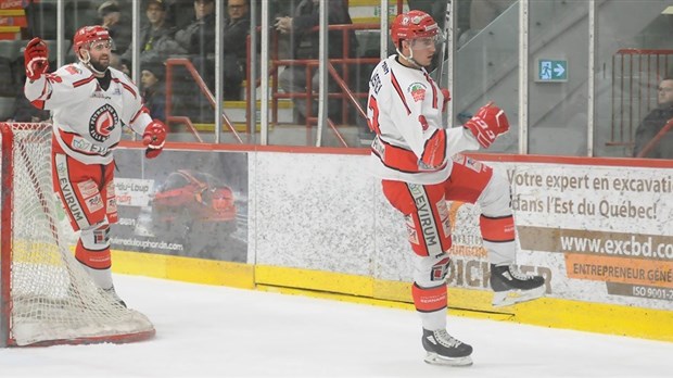 Hockey: les Pétroliers manquent un point