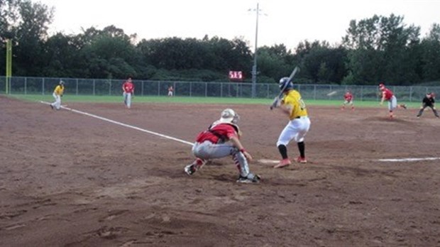 Baseball : les Pirates Chevrolet 440 de Laval prennent la direction des séries éliminatoires