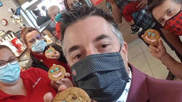 Biscuit Sourire Tim Hortons: 16 restaurants de Laurentides-Lanaudière soutiennent Leucan