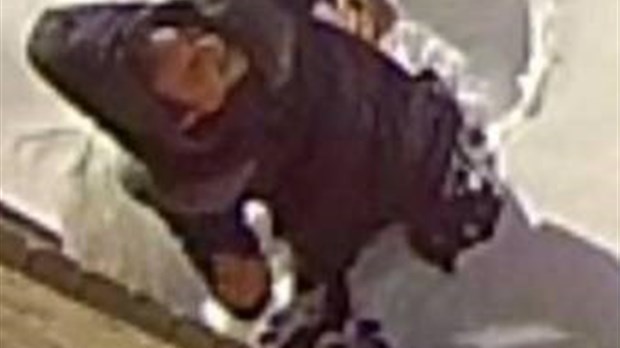 Incendie criminel: un suspect à identifier à Laval 